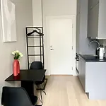 Apartment Modern And Cozy Studio In Central